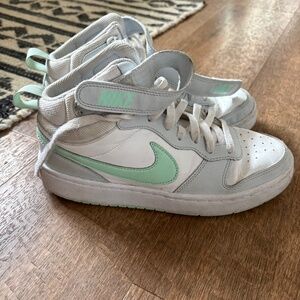 Girls Nike Sneakers